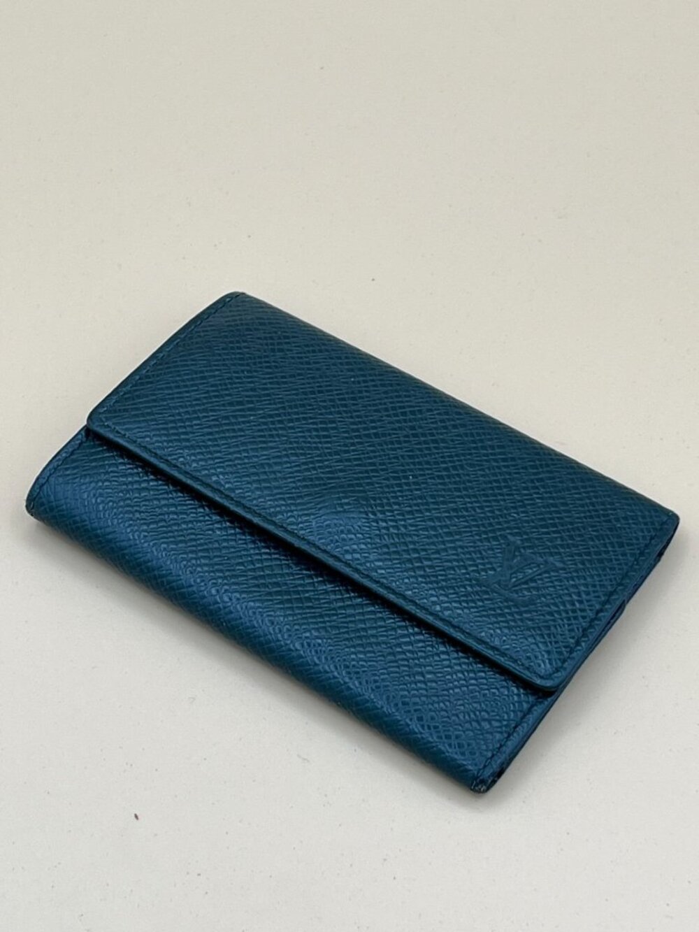 Louis Vuitton Taiga Leather 6 Ring Key Case Holder Green Made in France